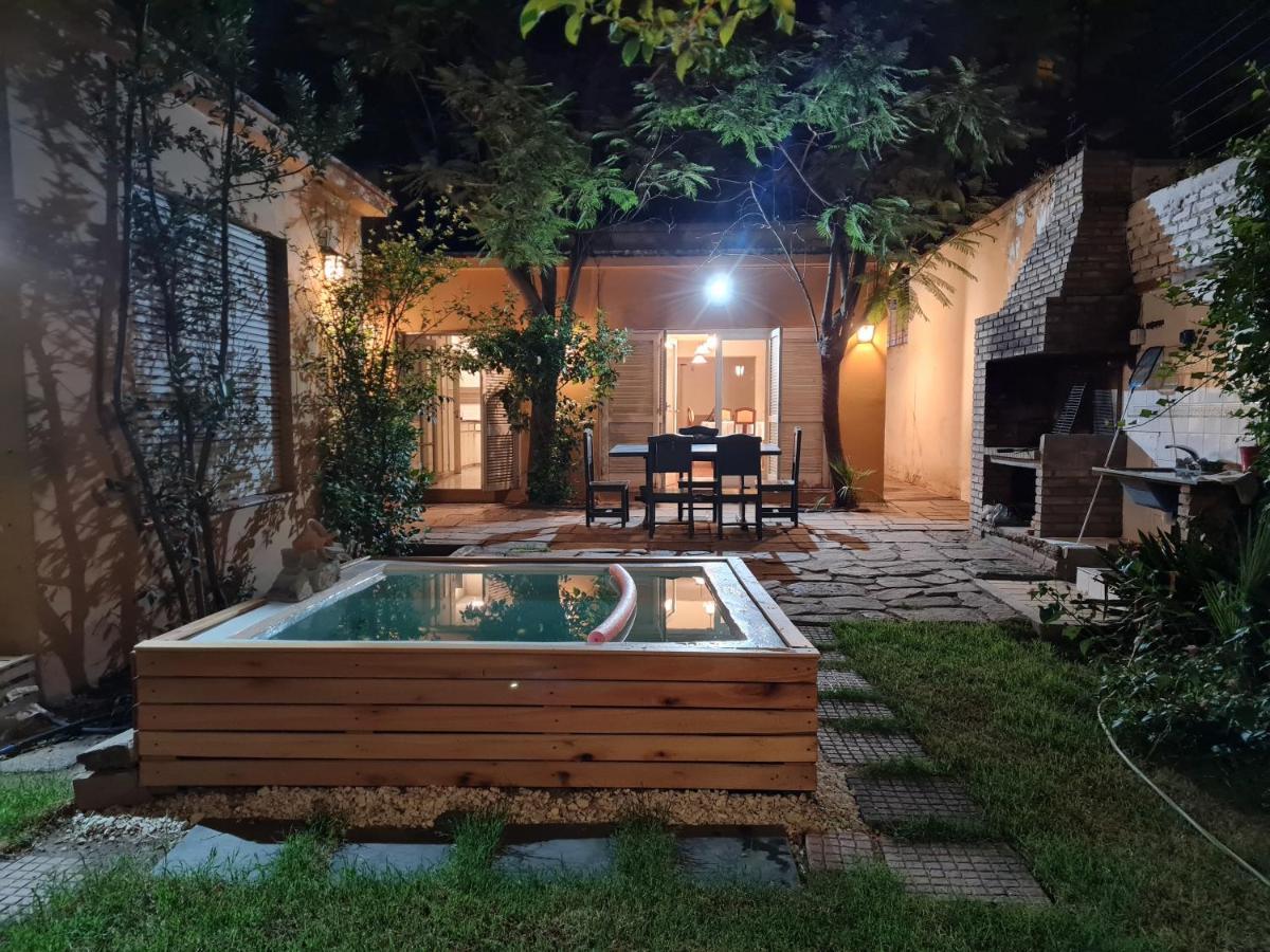 メンドーサ Veinticinco Casa De Huespedesヴィラ エクステリア 写真